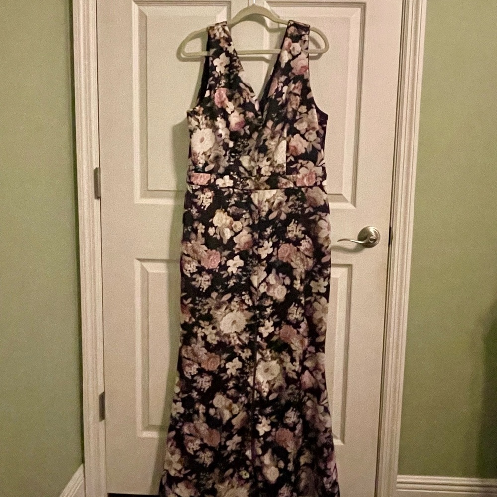 Xtaren Floral Maxi Dress - Black and Pink